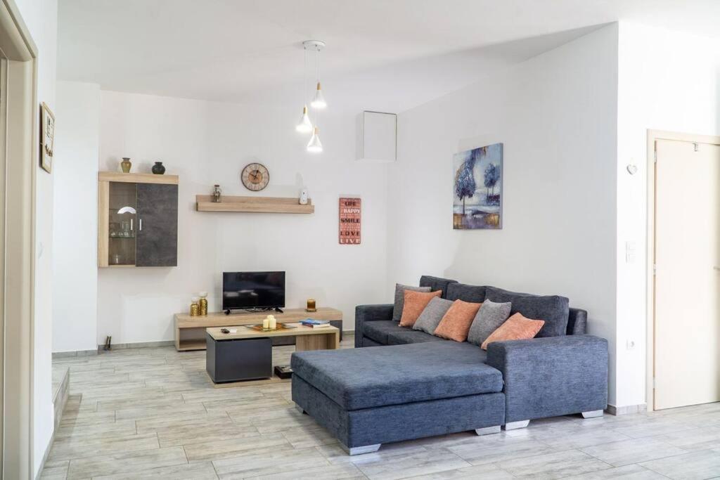 Artemissia New Well Sided Modish House Daire Kíssamos Dış mekan fotoğraf