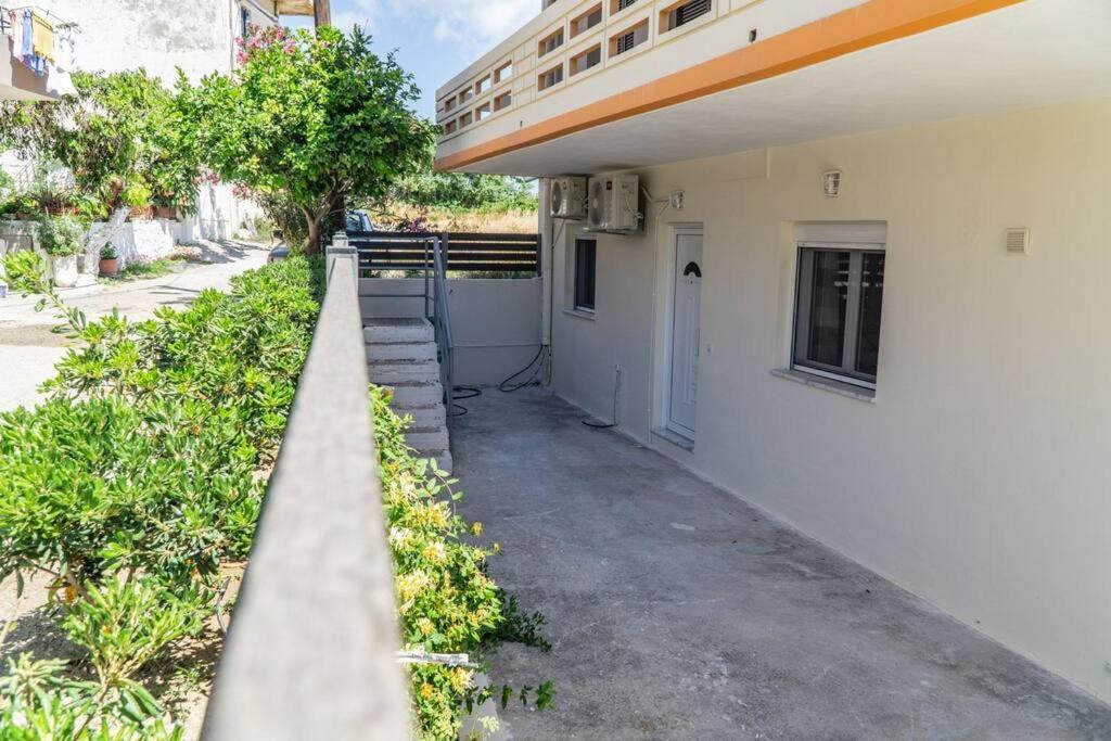 Artemissia New Well Sided Modish House Daire Kíssamos Dış mekan fotoğraf